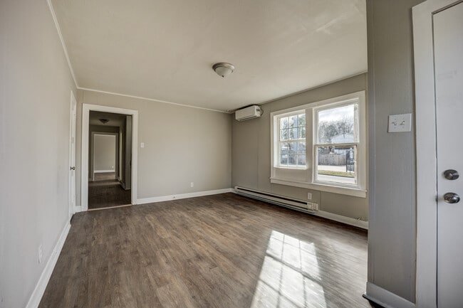 Building Photo - 2000 S U St