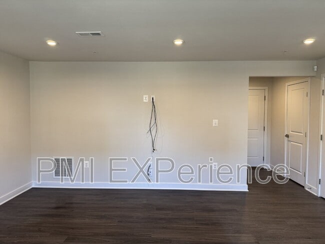Foto del edificio - 5609 Greenpoint Ln