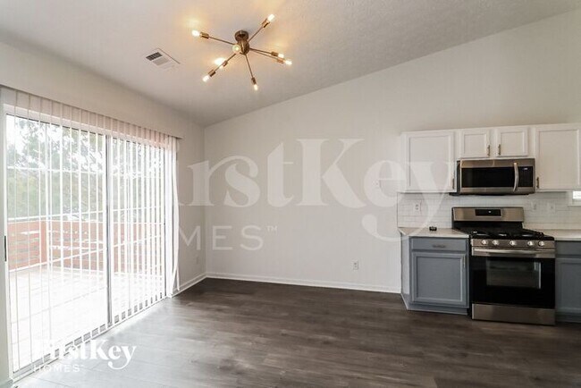 Building Photo - 1636 Daisy Cove Cir