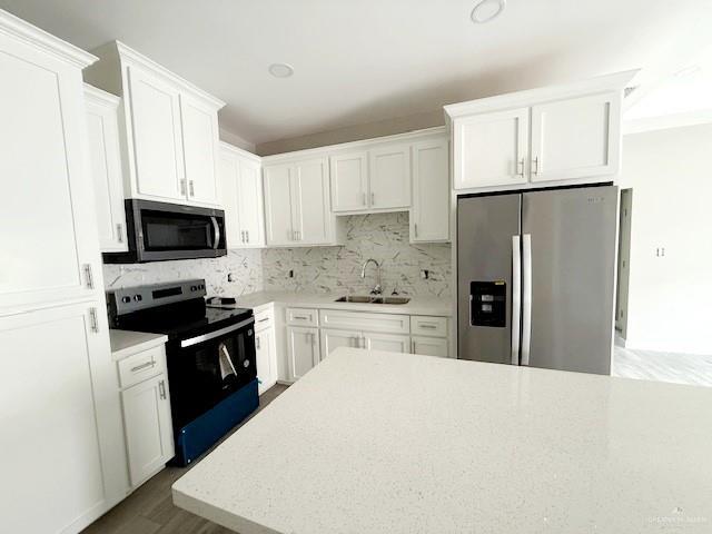 Foto del edificio - 3056 Stark Rd