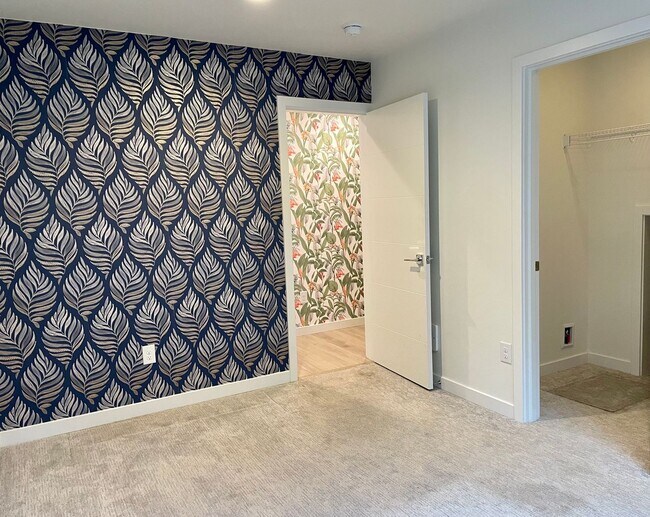 Building Photo - $500 OFF -Welcome Home 2b/2ba Townhome in ...