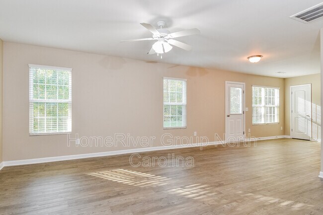 Building Photo - 2611 Nana Ln