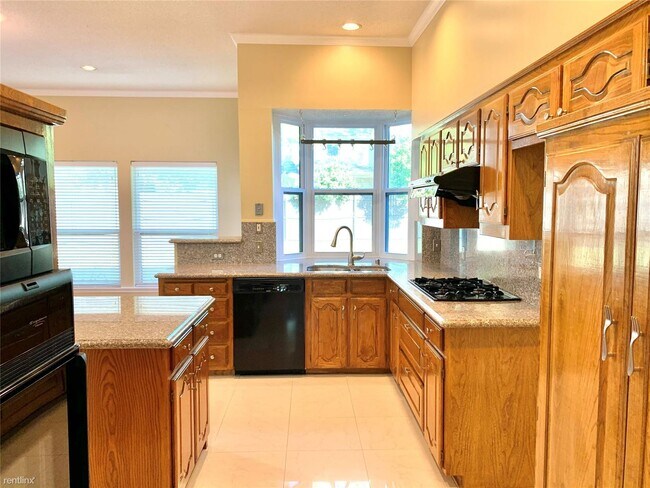 Foto del edificio - 4 br, 2.5 bath House - 1410 Indian Lake Trl