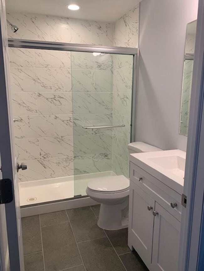 Building Photo - 19 Euclid Ave