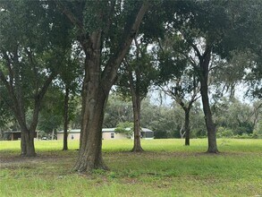 Building Photo - 6828 FL-33