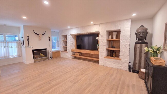 Foto del edificio - 7400 SW 166th St