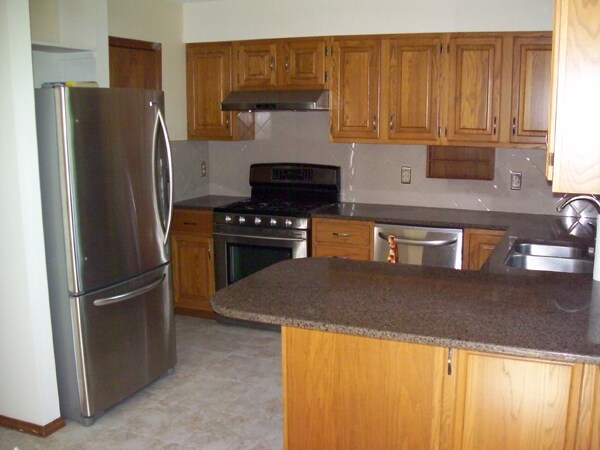 Foto del edificio - West Manhattan 2 Bedroom, 2 Bath Duplex with over 1,300 Square Feet!