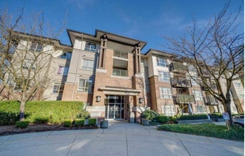 Building Photo - 11667 Haney Byp