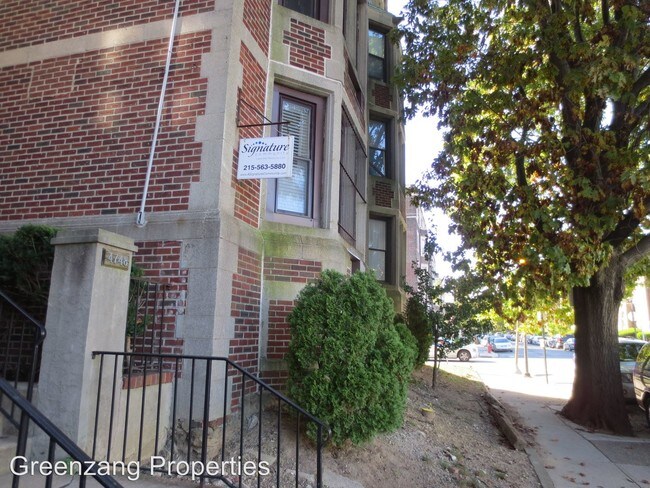 Building Photo - 4748 Pine St