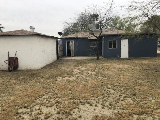 Building Photo - 2 Bed House at 19th Ave/Thomas--NO HOA
