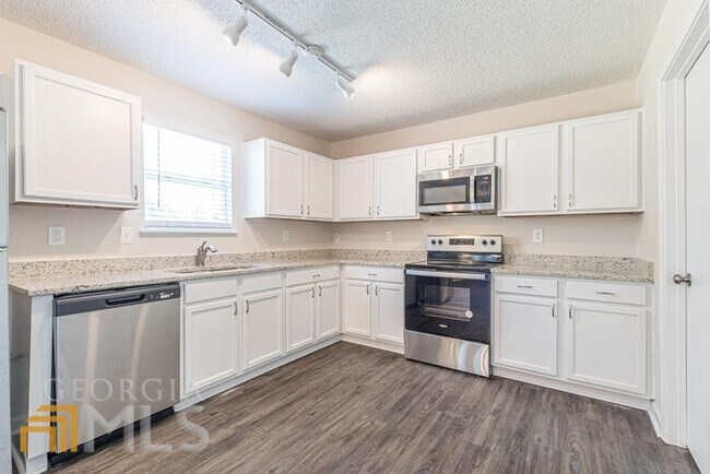Building Photo - 1114 St Phillips Ct