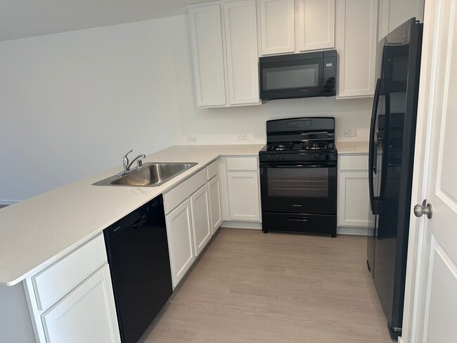 Building Photo - 3009 Tokara St