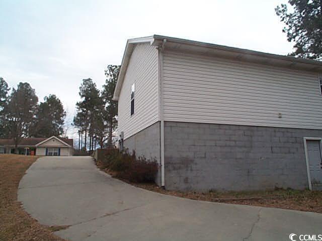 Building Photo - 635 Blackstone Dr