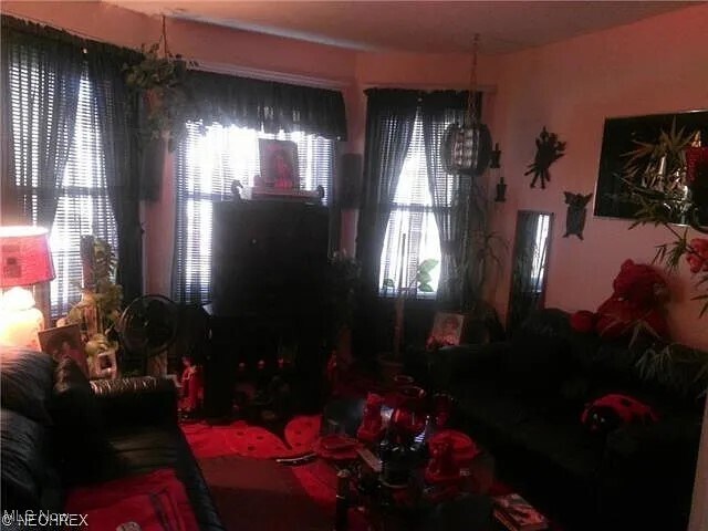 Foto del edificio - 1316 E 91st St