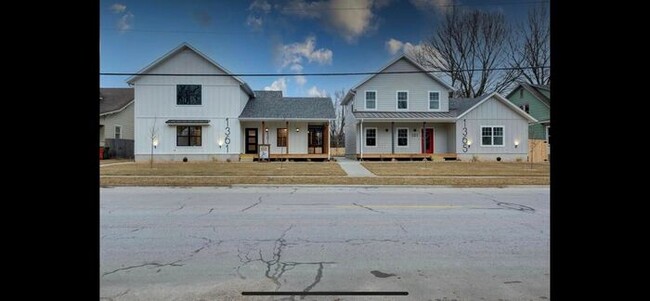 Building Photo - Springfield's first pocket neighborhood!! ...