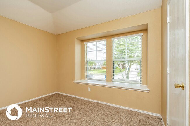 Foto del edificio - 1611 Emily Ln