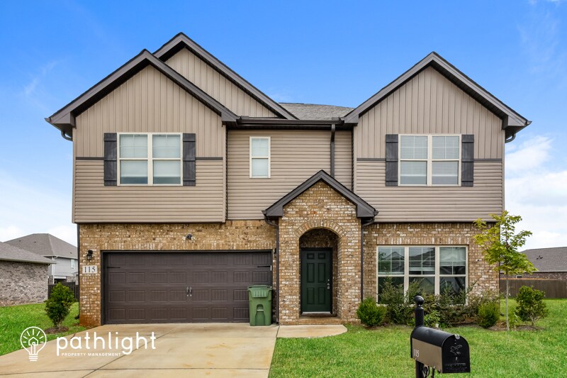 Foto principal - 115 Pointe Haven Ct