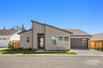 Building Photo - 33820 Buckeye Ave SE