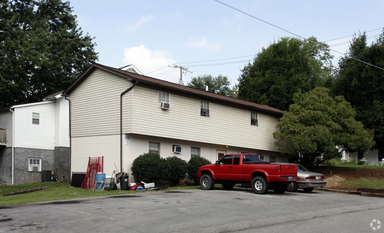 Primary Photo - 1620 Washington Pike