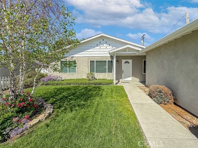 Building Photo - 51 Quinta Vista Dr