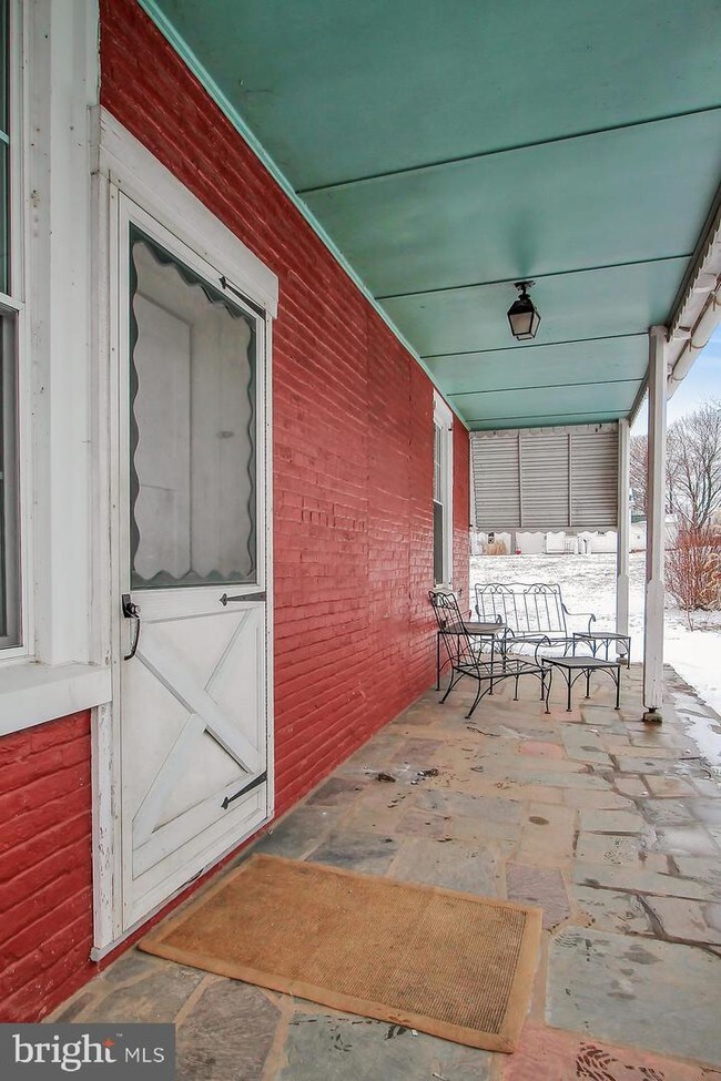 Building Photo - 169 Tulpehocken St