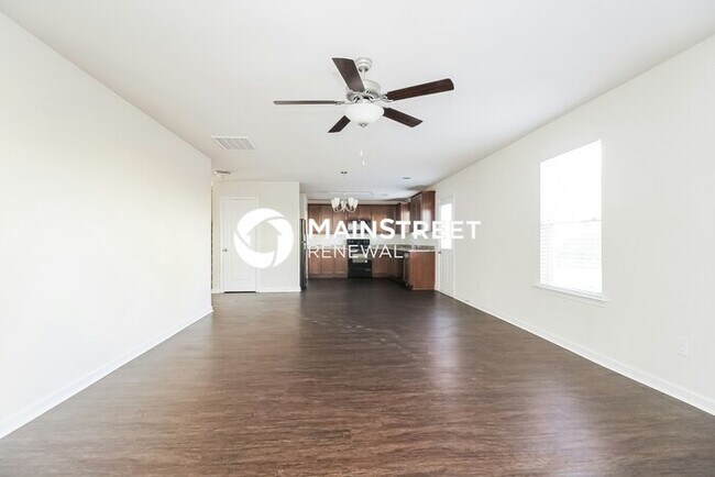 Foto del edificio - 4 Bedroom Pet-Friendly Home in Columbia, TN with Main Street Renewal