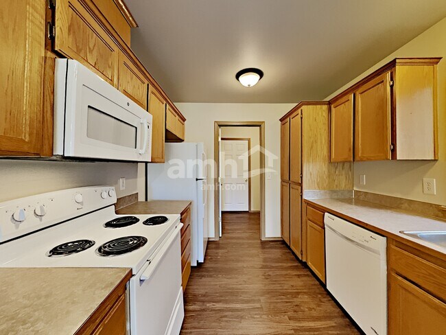 Building Photo - 16214 SE 256th Pl