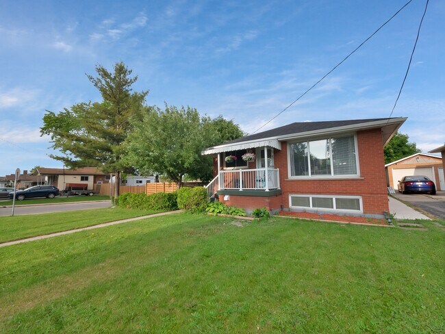 Photo du bâtiment - 179 Ridge St