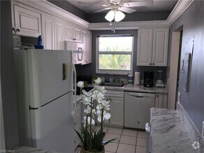 Building Photo - 225 Turtle Lake Ct