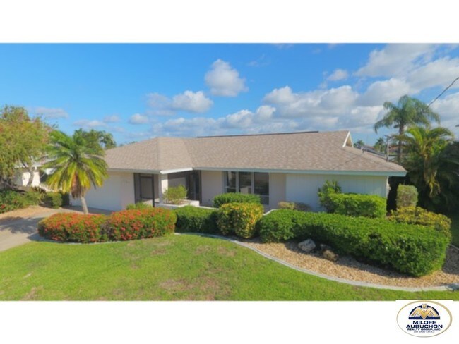 Foto del edificio - 705 SW 49th Ln