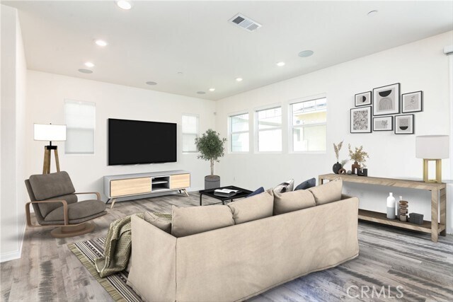 Building Photo - 17120 Zion Dr