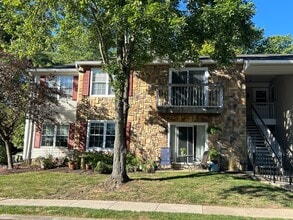 Building Photo - 35 Coral Tree Ct