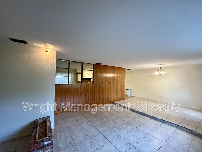 Building Photo - 58 Arnoni Dr