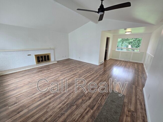 Foto del edificio - 13324 E Saltese Rd