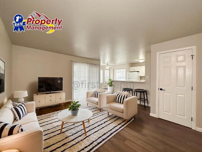 Foto del edificio - 10186 W Garverdale Ln