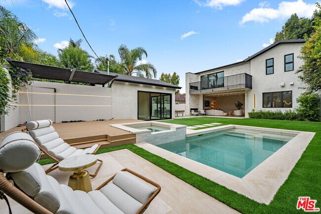 Foto del edificio - 4740 Sunnyslope Ave