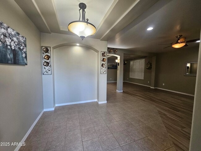 Foto del edificio - 3216 S Cottonwood Dr