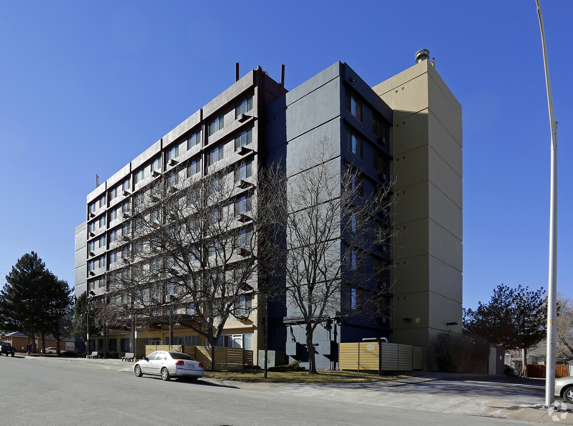 Building Photo - Fletcher Gardens