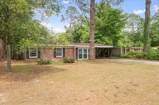 Building Photo - 2334 Ranchland Dr