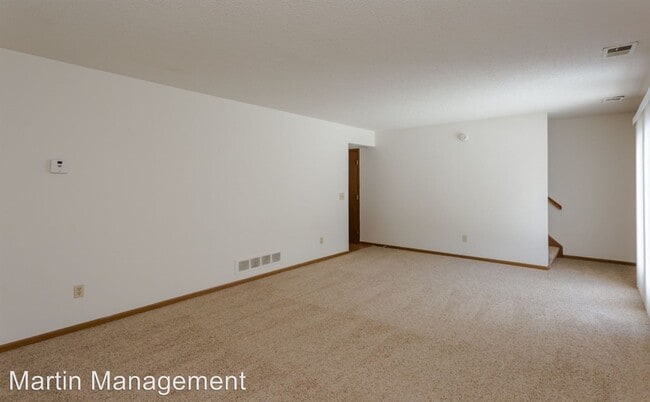 Building Photo - 6016-6038 Black Oak Dr