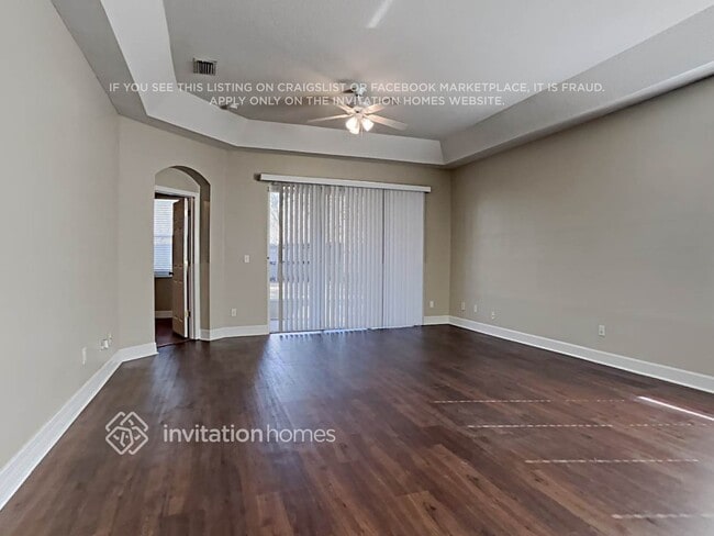 Building Photo - 1612 Wakefield Dr