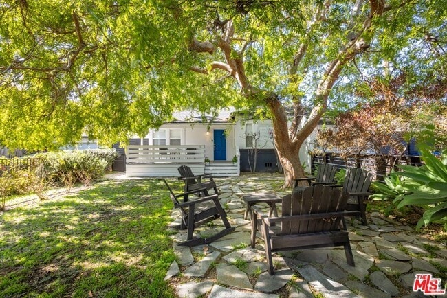 Building Photo - 3839 Marcasel Ave
