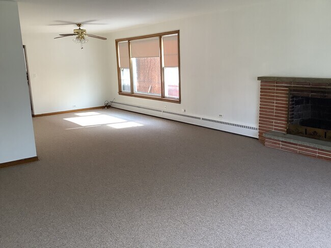 Foto del edificio - 8937 Forestview Rd