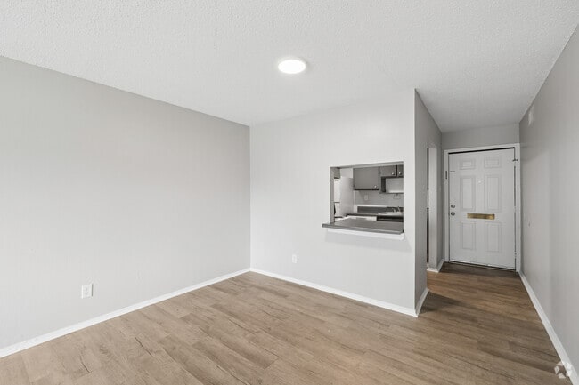 Unidad 1 - 2 habitaciones, 1 baño - 950 pies cuadrados - Comedor - Shell Pointe Apartments