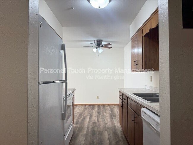 Foto del edificio - 301 6th St S