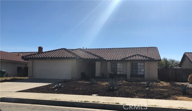 Foto principal - 25387 Renoir Ave