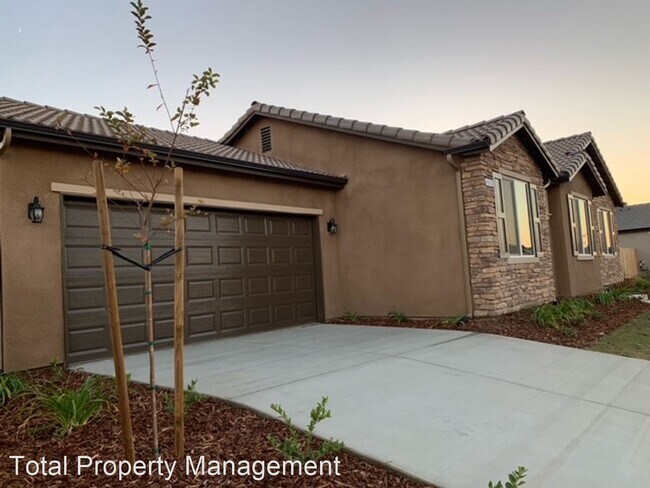 Building Photo - 3 br, 2 bath House - 4613 W Flagstaff Ave.