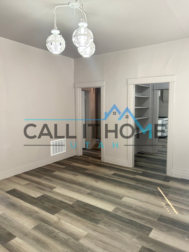 Sala de estar 2 - 935 S 700 E