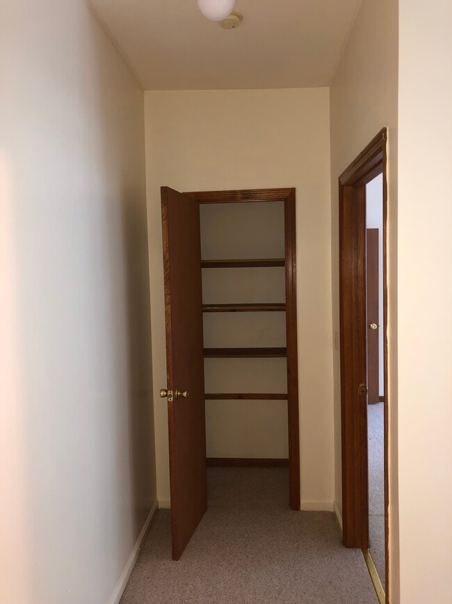 Foto del edificio - 471 New Paltz Rd