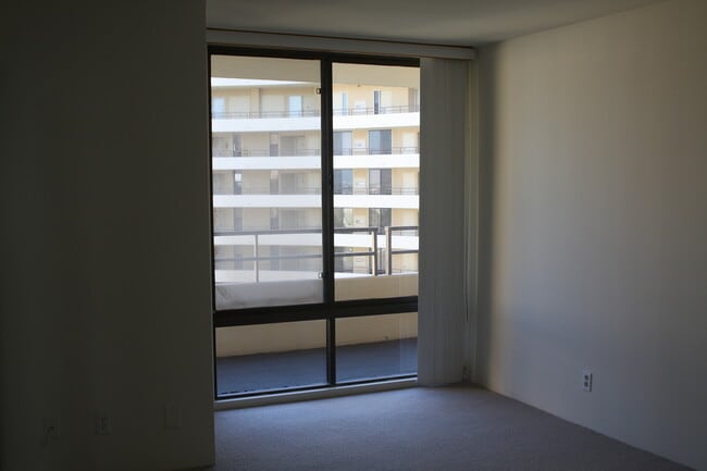 Foto del edificio - 4316 Marina City Dr